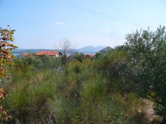 Sicht vom Grundstück /  View from plot