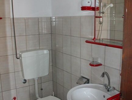 Bathroom S1