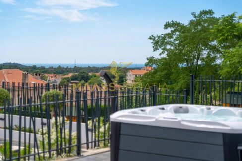 Jacuzzi und Meerblick