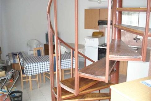 Apartment mit Treppe